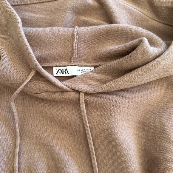 Zara Cropped Sweatshirt - Picture 3 of 3